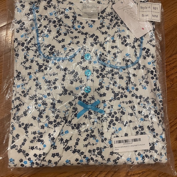 Patricia Lingerie Nightgown - Picture 3 of 6